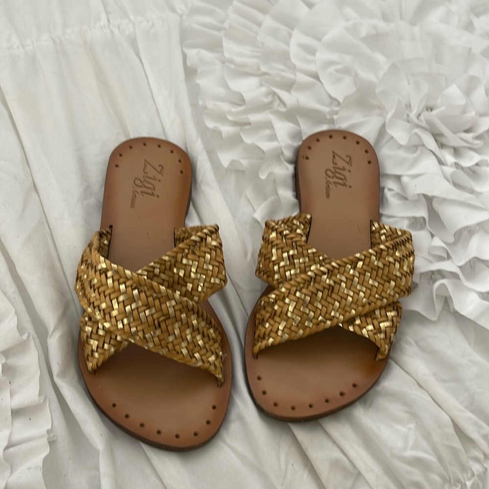 Zigi Artisan leather flat sandals